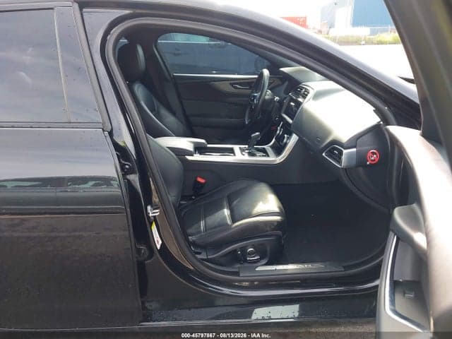 2020 JAGUAR XE S AWD AUTOMATIC 5