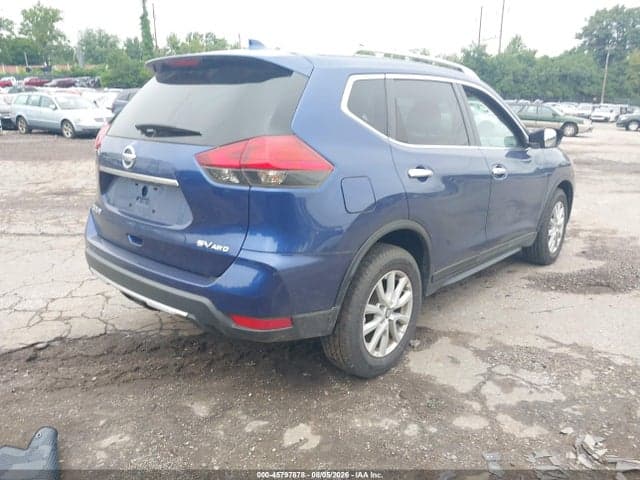 2017 NISSAN ROGUE SV 4