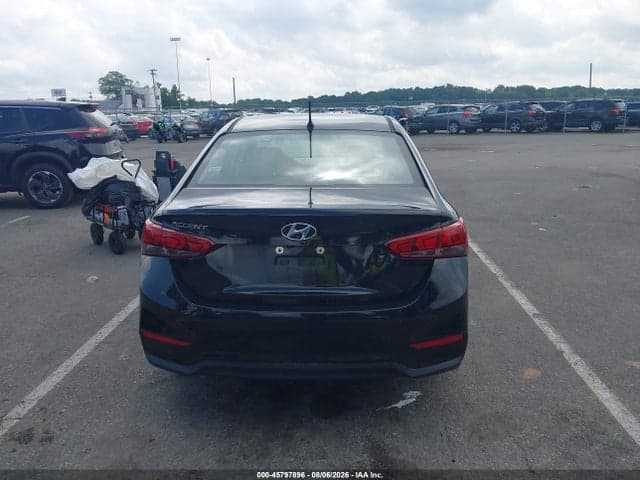 2019 HYUNDAI ACCENT SE 16
