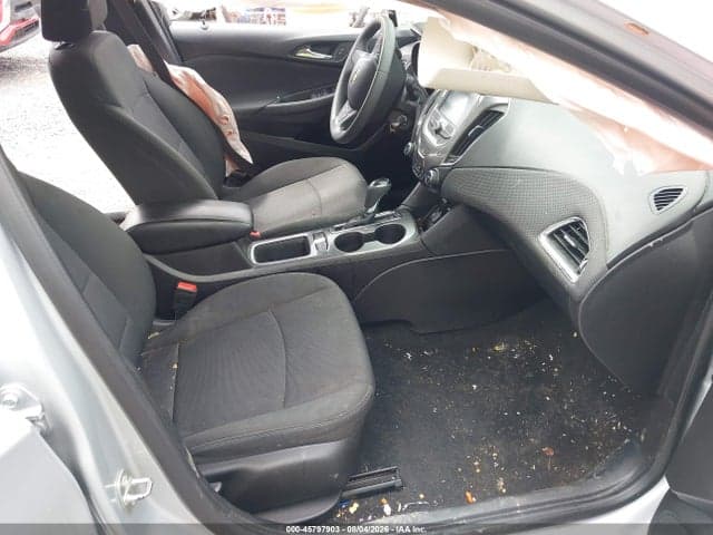 2017 CHEVROLET CRUZE LT AUTO 5