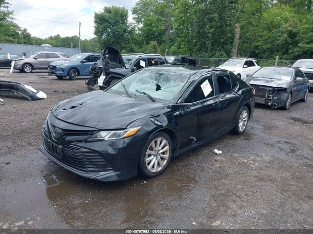 2019 TOYOTA CAMRY LE 2