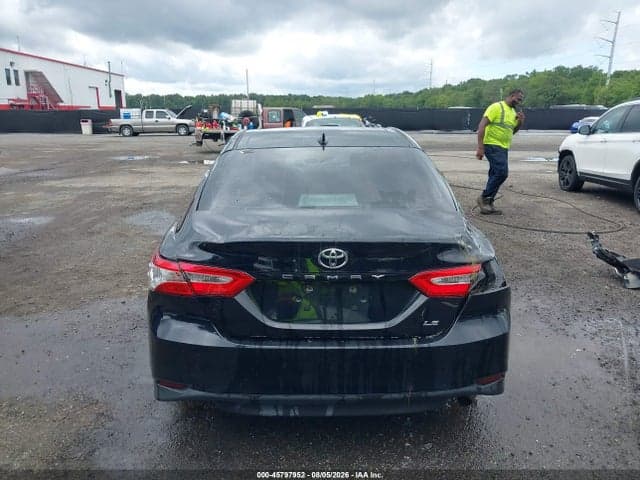 2019 TOYOTA CAMRY LE 15