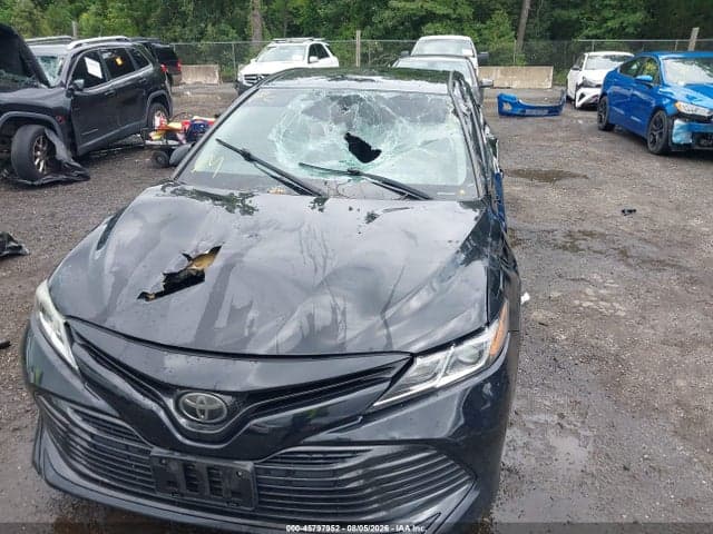 2019 TOYOTA CAMRY LE 6