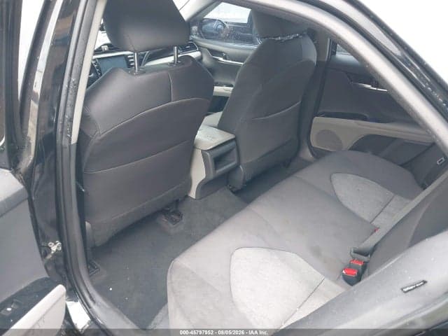 2019 TOYOTA CAMRY LE 8