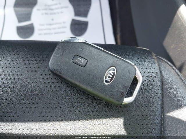 2021 KIA SELTOS EX 11