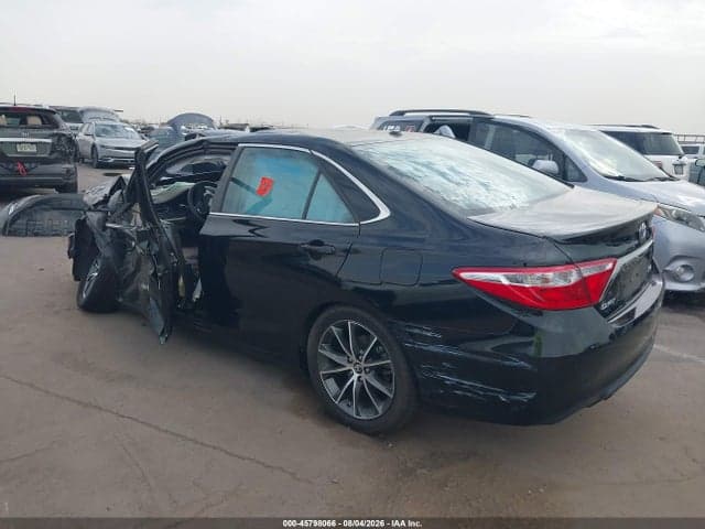 2017 TOYOTA CAMRY XSE 3