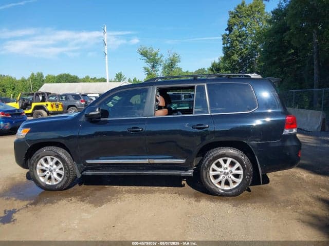 2021 TOYOTA LAND CRUISER 13