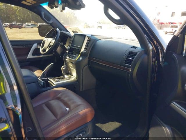 2021 TOYOTA LAND CRUISER 5