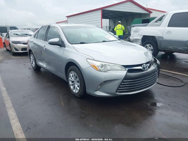 2017 TOYOTA CAMRY LE 1