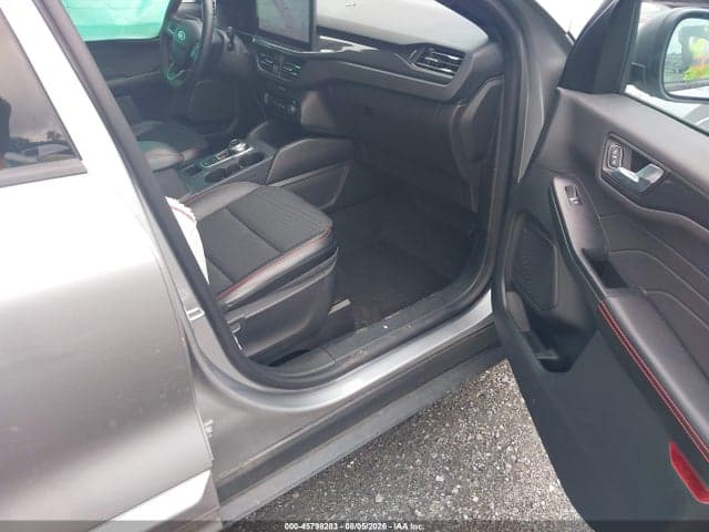 2024 FORD ESCAPE ST-LINE 5