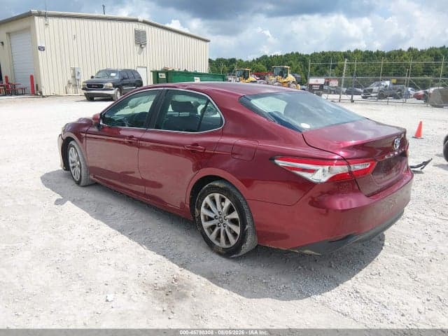 2018 TOYOTA CAMRY LE 3