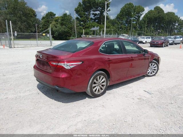 2018 TOYOTA CAMRY LE 4