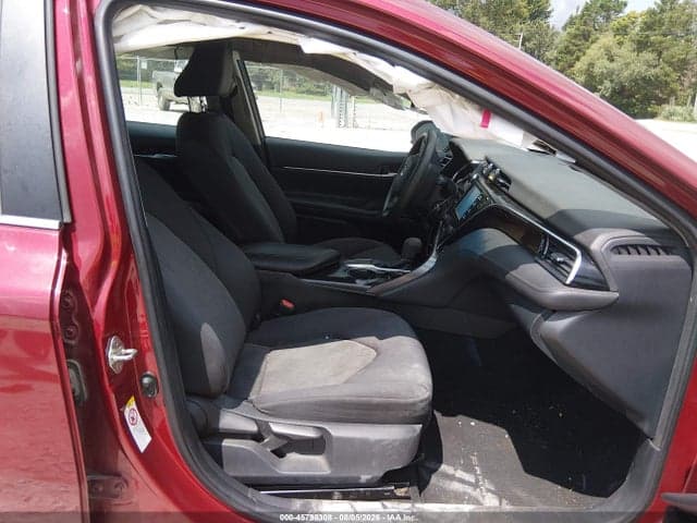 2018 TOYOTA CAMRY LE 5