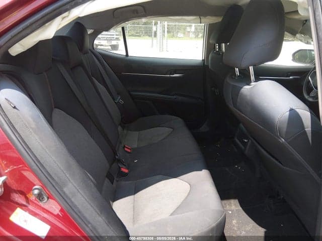 2018 TOYOTA CAMRY LE 8