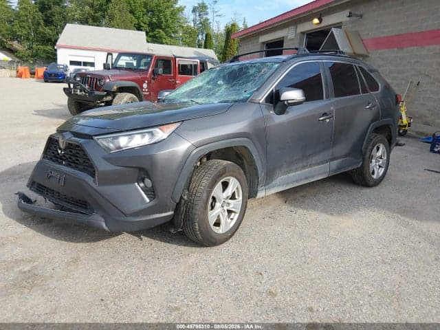 2020 TOYOTA RAV4 XLE 2