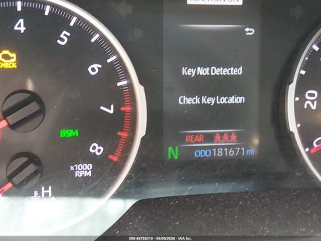 2020 TOYOTA RAV4 XLE 15