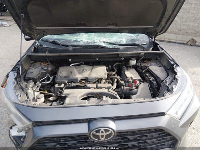 2020 TOYOTA RAV4 XLE 10
