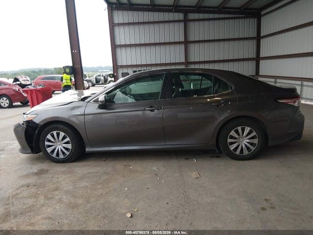 2018 TOYOTA CAMRY HYBRID LE 15