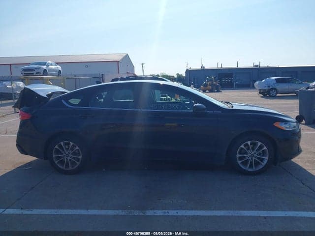 2020 FORD FUSION SE 13
