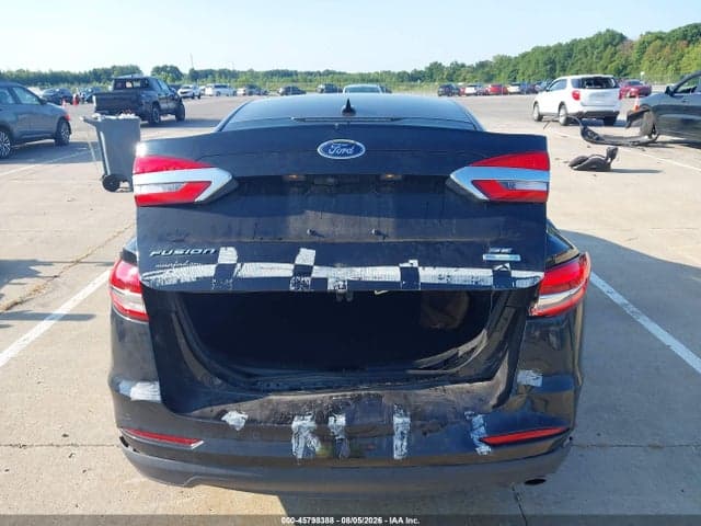 2020 FORD FUSION SE 16