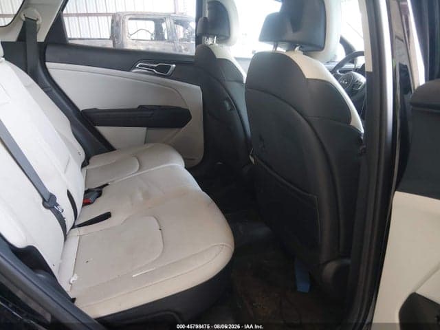 2025 KIA SPORTAGE EX 8
