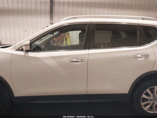 2017 NISSAN ROGUE SV 14