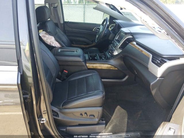 2017 GMC YUKON DENALI 5
