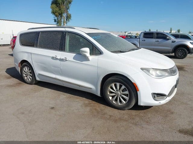 2019 CHRYSLER PACIFICA TOURING L 1