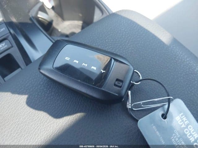 2026 TOYOTA CAMRY SE 11