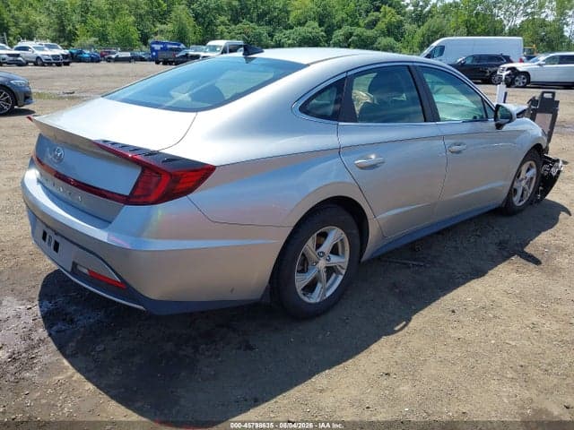 2021 HYUNDAI SONATA SE 4