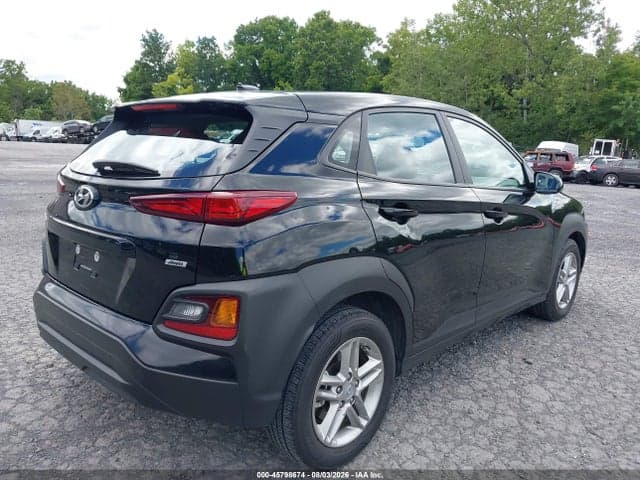 2021 HYUNDAI KONA SE 4