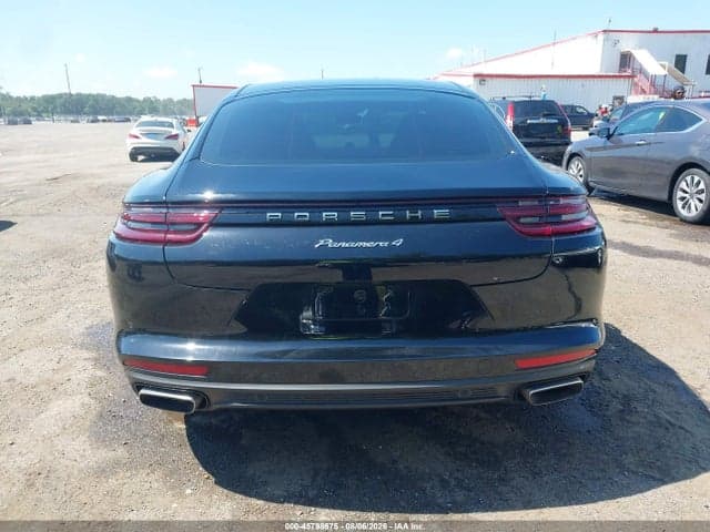 2020 PORSCHE PANAMERA 4 17