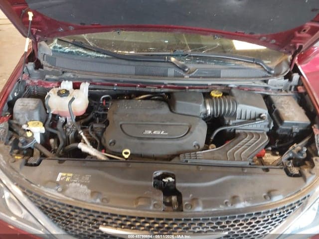 2017 CHRYSLER PACIFICA LIMITED 10