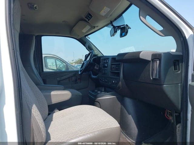2017 CHEVROLET EXPRESS 3500 LT 5