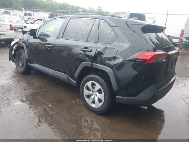 2020 TOYOTA RAV4 LE 3
