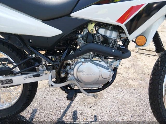 2023 HONDA XR150L E 8