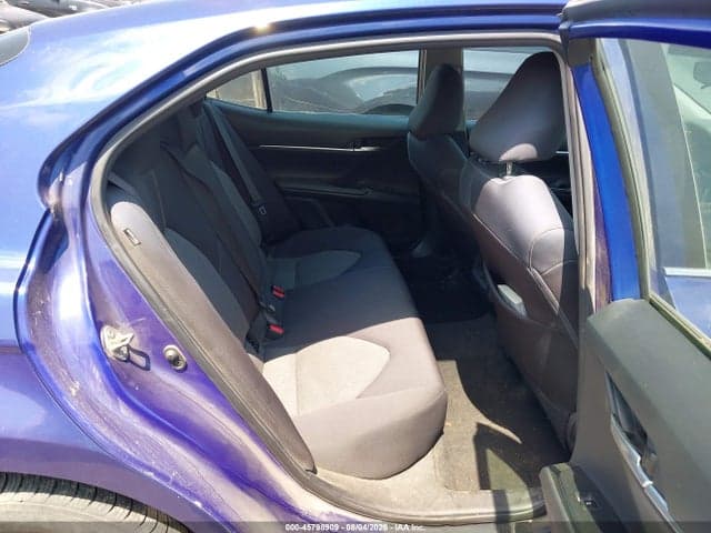 2018 TOYOTA CAMRY LE 8