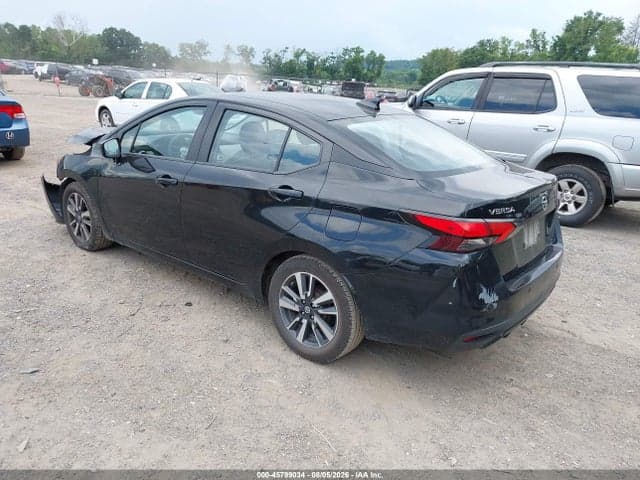 2021 NISSAN VERSA SV XTRONIC CVT 3