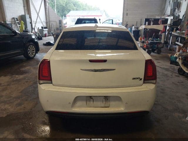2018 CHRYSLER 300 300S 16