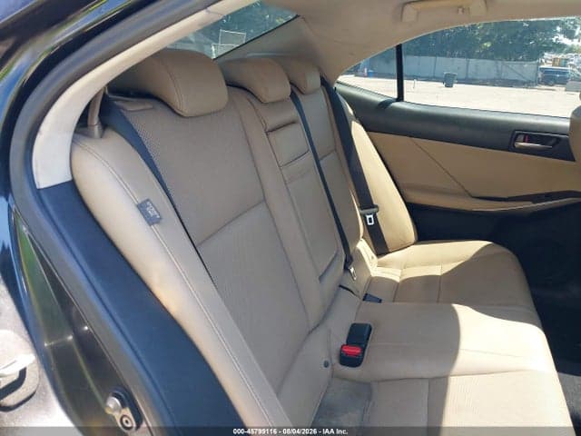 2017 LEXUS IS 200T 8