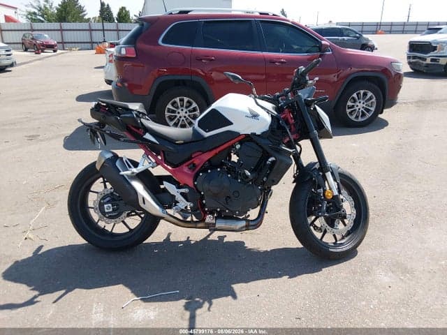 2025 HONDA CB750 A 11