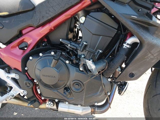 2025 HONDA CB750 A 8