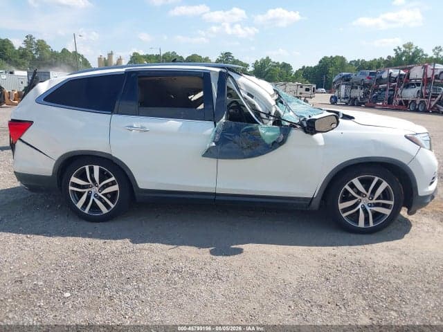 2017 HONDA PILOT TOURING 13