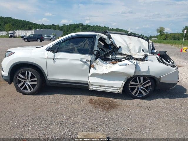 2017 HONDA PILOT TOURING 14