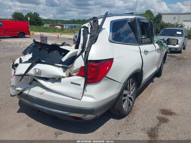 2017 HONDA PILOT TOURING 17