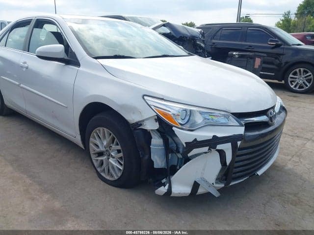 2017 TOYOTA CAMRY LE 17