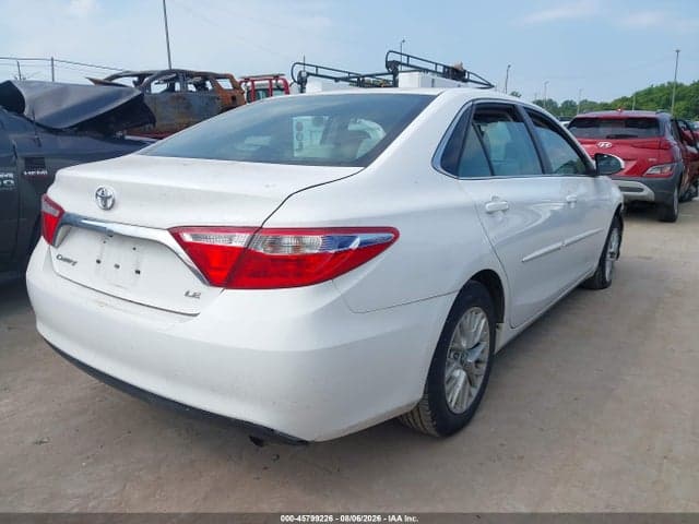 2017 TOYOTA CAMRY LE 4