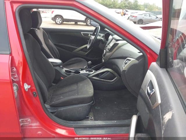 2017 HYUNDAI VELOSTER VALUE EDITION 5