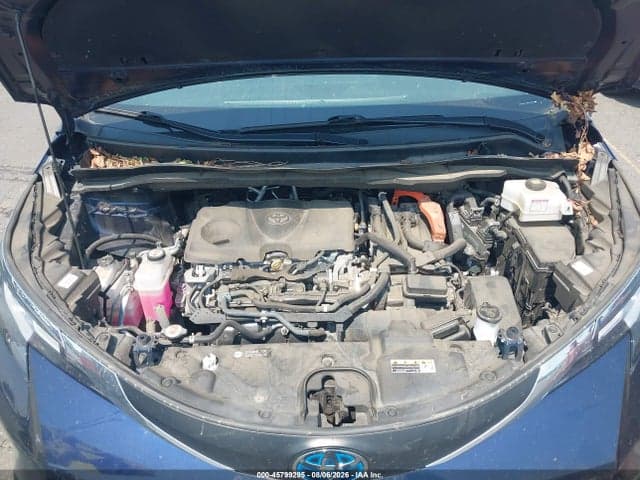 2021 TOYOTA SIENNA LE 10
