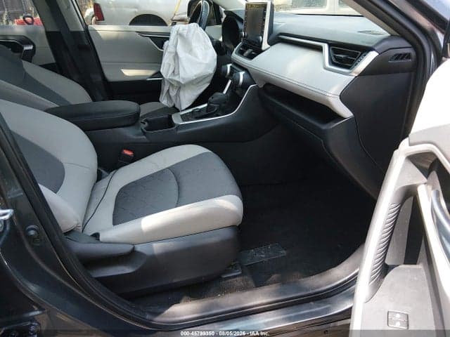 2022 TOYOTA RAV4 HYBRID XLE 5